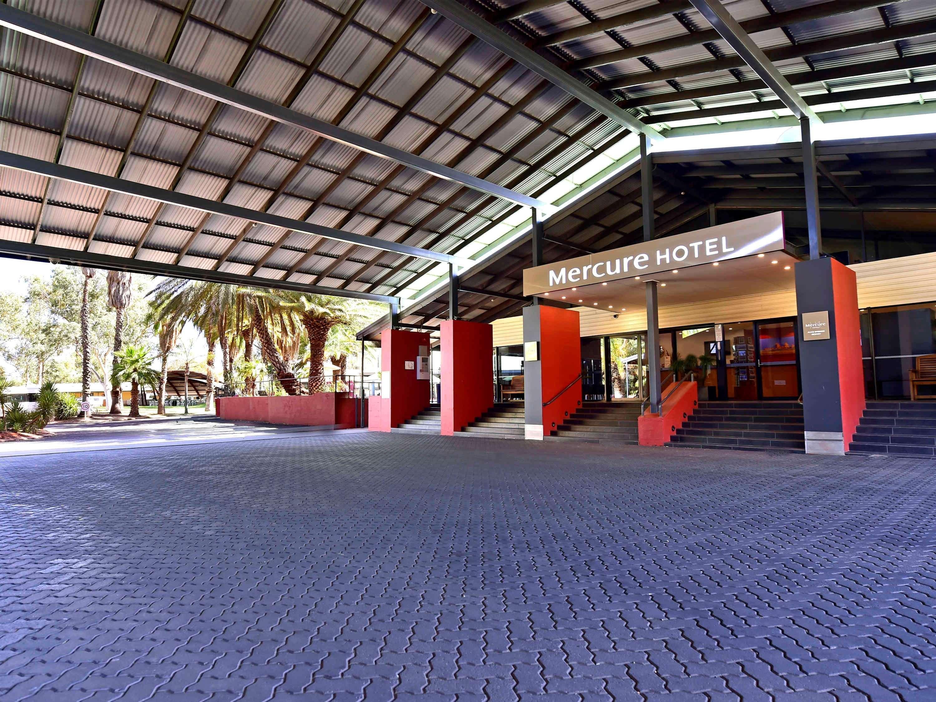 Mercure Alice Springs Resort Exterior photo