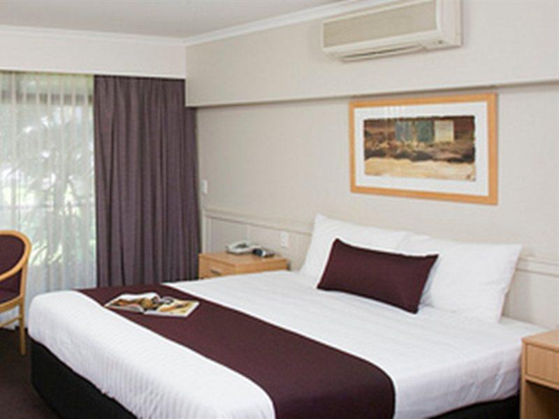 Mercure Alice Springs Resort Exterior photo